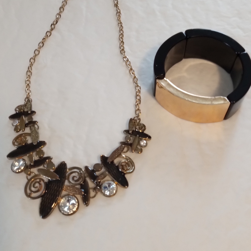 Black and Gold Clustered Charm Necklace with Sparkling Accents